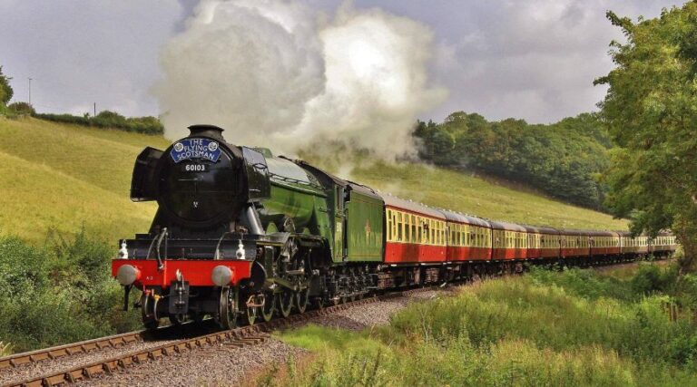Just Go! launches Flying Scotsman 2026 packages - Travel Gossip